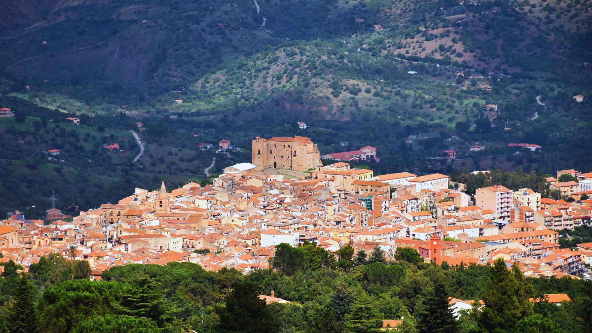 Castelbuono en haar omgeving